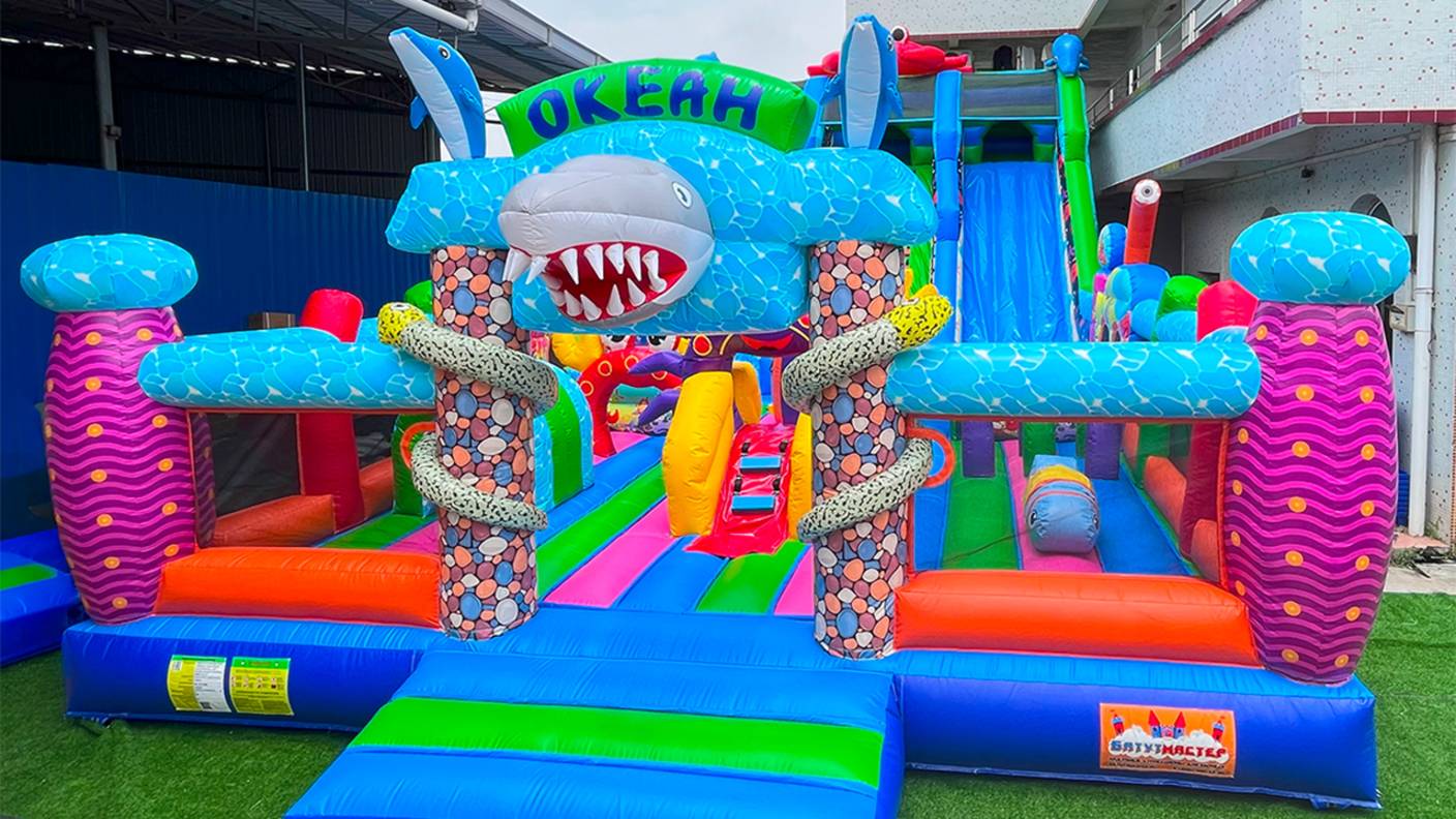 Коммерческий надувной батут «Подводное приключение», 14*7*6,9 м смотреть онлайн