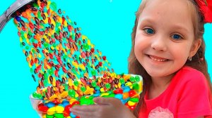 Лиза с папой и их забавная история с конфетами / Волшебный душ / Большой сборник -Видео для детей