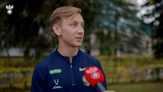 Наиль Умяров: «Просто продолжал работать, чтобы заслужить этот вызов» смотреть онлайн