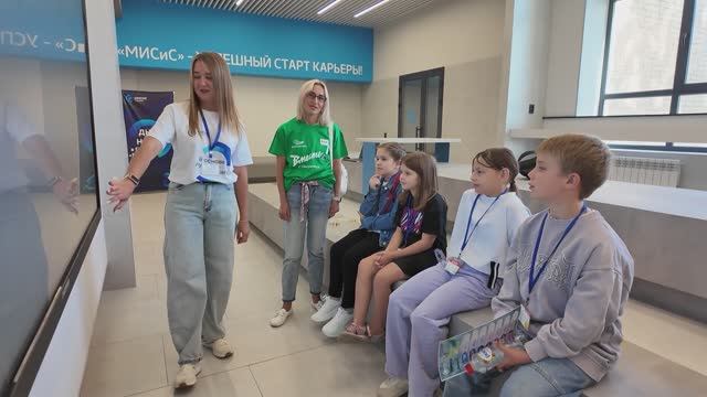 На Лебединском ГОКе проходят «Детские дни» смотреть онлайн