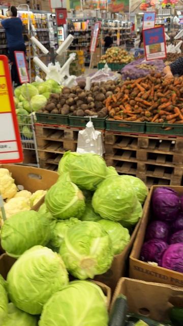 Ялта сегодня! Как вам цены? Обзор цен в Ялте 2025. Крым магазин Безцен #ялта #обзорцен #ялтасегодня смотреть онлайн