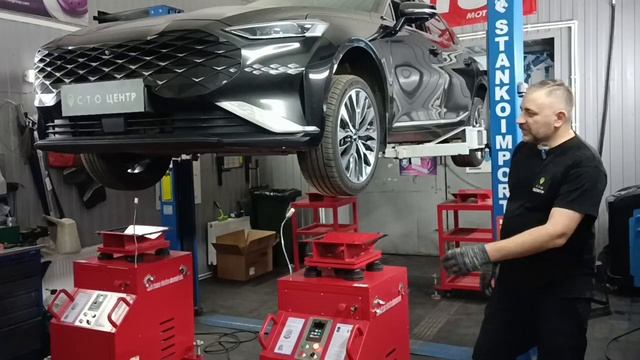 Обновленный (1 рестайлинг) вибростенд для диагностики подвески автомобилей AVS 2.1