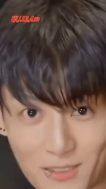 Эпизод 489 Как же не влюбиться в эти глазки-бусинки...Смотрит прямо в душу 🥰 смотреть онлайн