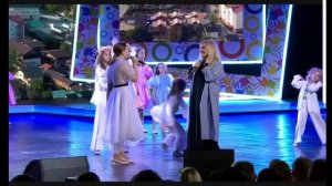 ТАИСИЯ  ПОВАЛИЙ,    ЕЛИЗАВЕТА КАПУСТИНА - «РОССИЕЙ ЖИВУ»