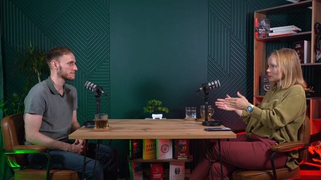 Александра Мельникова, IR-директор ПАО "Софтлайн", отвечает на вопросы Владислава Никонова (БАЗАР) смотреть онлайн