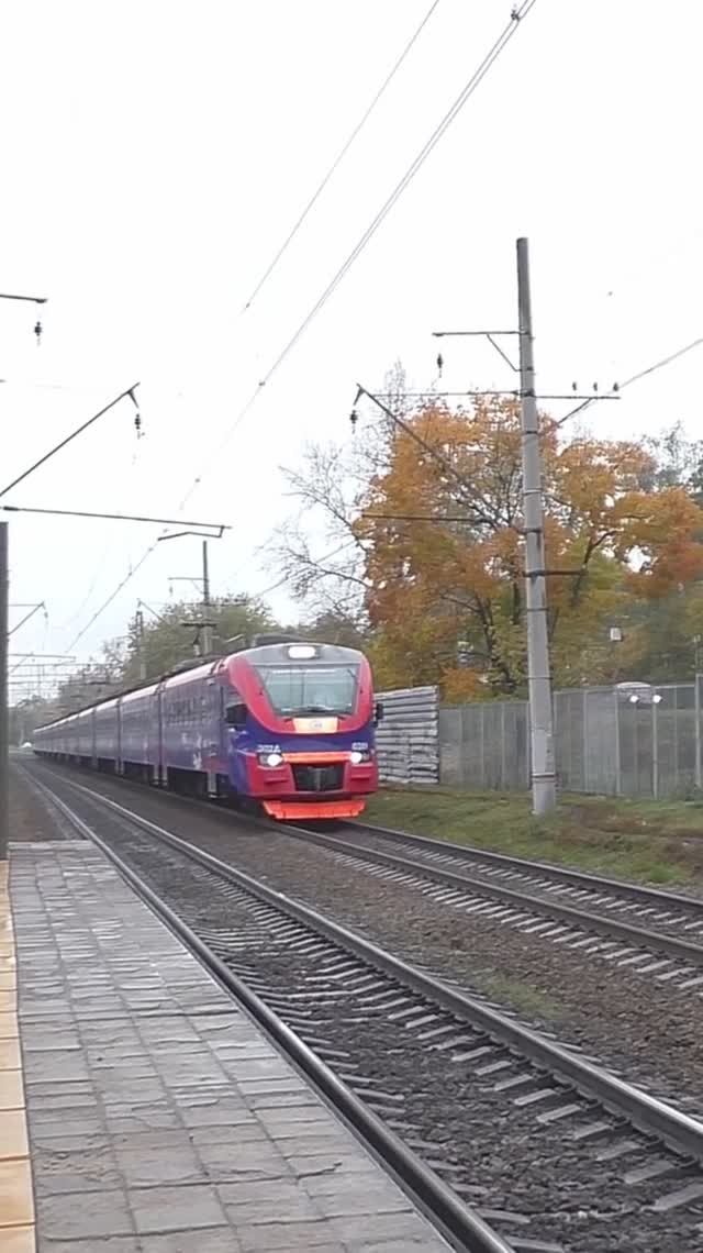 Электропоезд ЭП2Д-0289 (ЦППК) скоростной приг. поезд "РЭКС-Экспресс" № 7184 Москва - Голутвин. смотреть онлайн