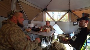 АРХАНГЕЛЬСК НА СВЯЗИ, ЗАЕЗЖАЕМ ПО НАЛИМУ! ЛАГЕРЬ, БЫТ, ДРОВА, КРУТОЙ НОЖ \ ВСЁ ГОТОВО К РЫБАЛКЕ Ч.1.