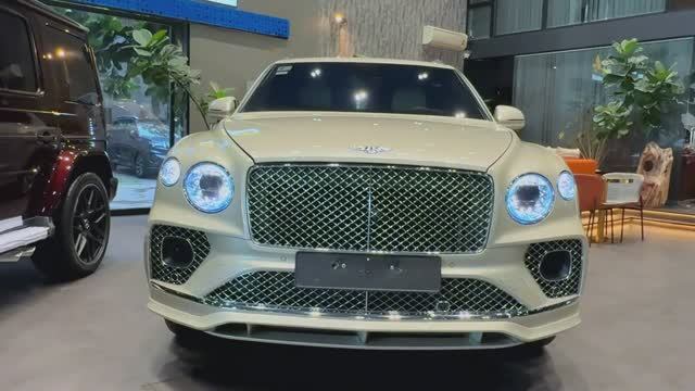 Bentley Bentayga 2025 обзор смотреть онлайн
