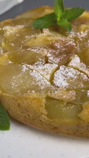 Пирог «Простушка»! Все смешала и на сковороду! Когда нет духовки, пеку этот яблочный пирог