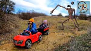 Манкиту играют в прятки в лесу с Сиреноголовым. Истории для детей.