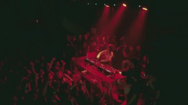 Andrea Botez - DARK TECHNO TRANCE  [4K] OAKLAND