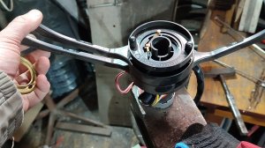 Контактное кольцо скользящего контакта сигнала на оке