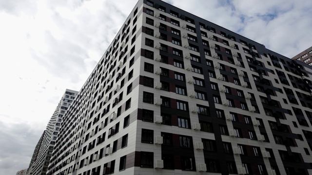 ЖК «Бригантина» — съёмка с воздуха сентябрь 2025 смотреть онлайн