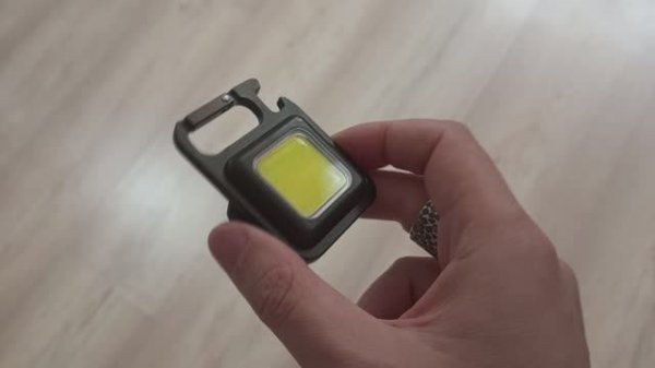 Обзор на мощный фонарик брелок аккумуляторный - keychain light