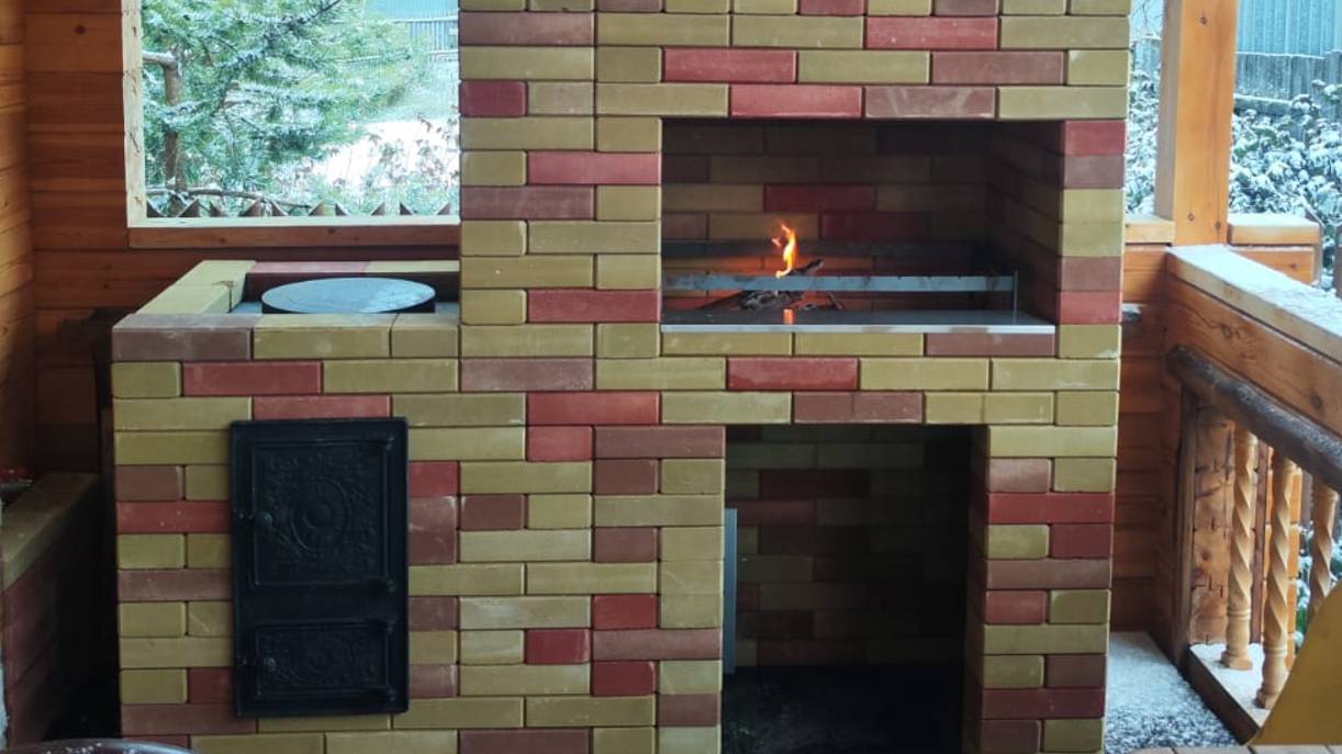 Мангальная зона из кирпича. Ноябрьск. смотреть онлайн