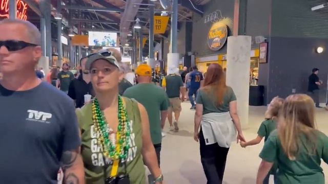 МЫ ВЕРНУЛИСЬ В АМЕРИКУ СНОВА В КАДРЕ! смотреть онлайн