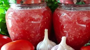 Сырая аджика из помидор и чеснока и хрена на зиму без варки
