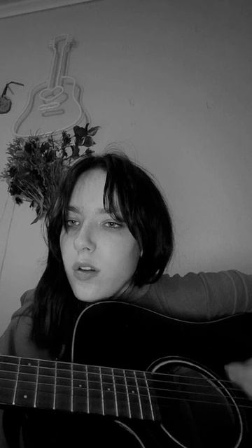 #cover #loverenee #singersongwriter #taylorswift #taylorswiftcover смотреть онлайн