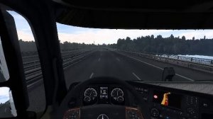 Дальнобой по Европе: Вечер, кабина, покой 🚛🌆🧘