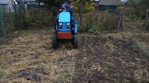 убираю огород и вспашка