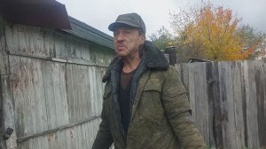 Олег готовится к зиме.