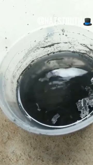 Однажды мы все узнаем, что нефть не образуется из окаменелостей динозавров. смотреть онлайн