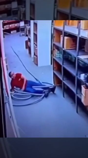 Идиотос 80+. Нападение.