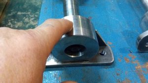 узел балансира или качание передней балки или моста,на минитрактор.