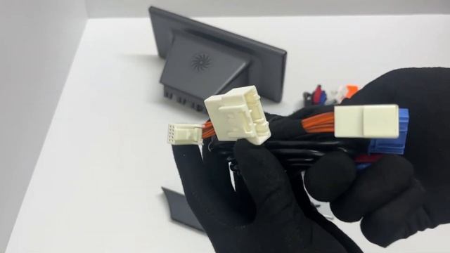 Экран 8.9" для Tesla Model 3/Y со встроенным Carplay смотреть онлайн