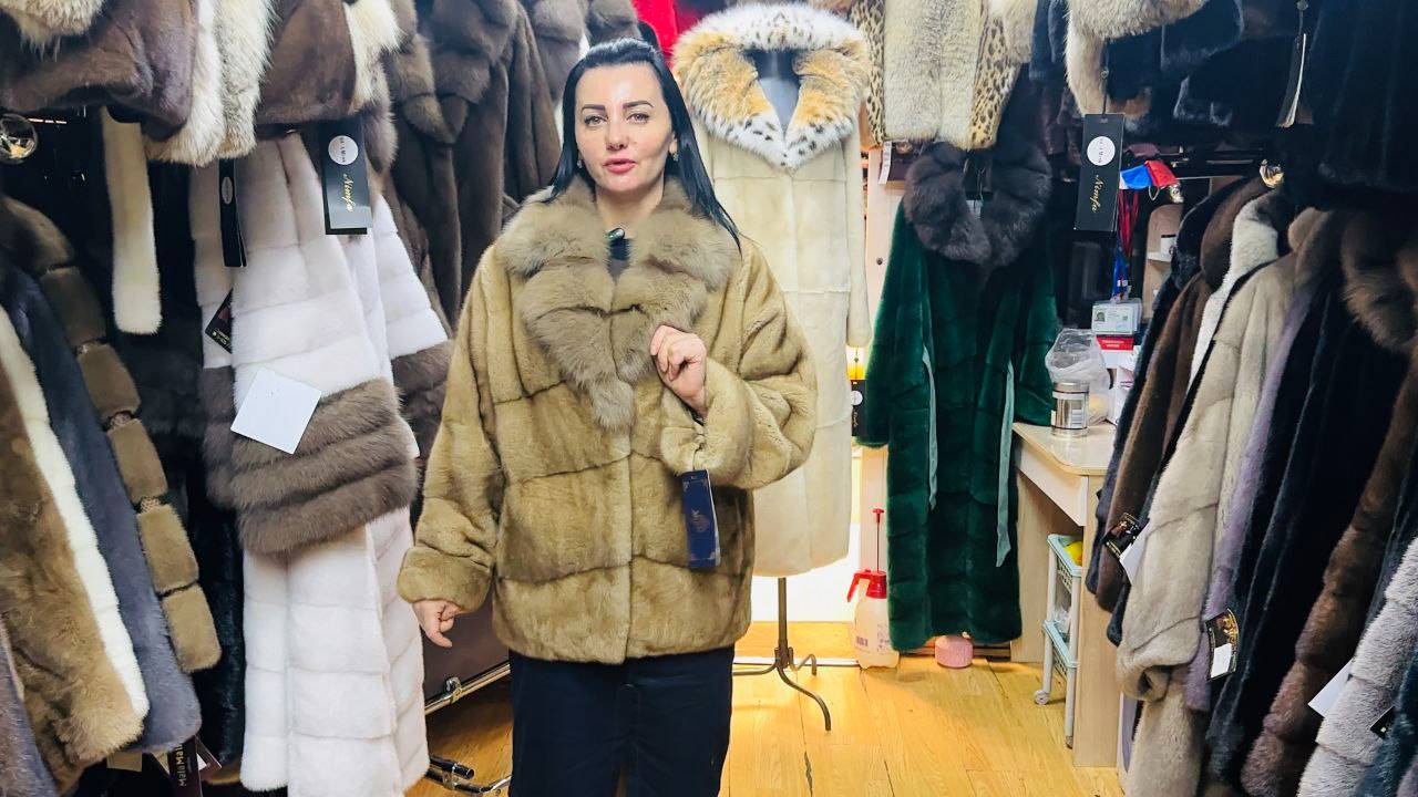 Роскошные норковые шубы на Садоводе в "Мир меха у Наиры" смотреть онлайн