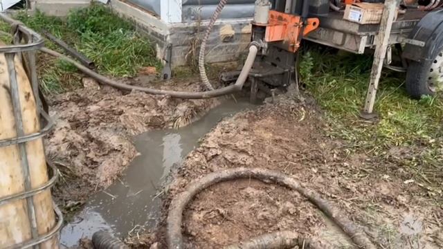 Скважина глубиной 30 метров недалеко от Владимира (за Юрьевцом).