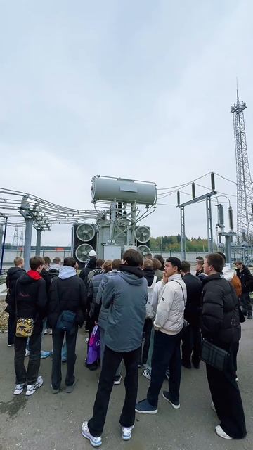 Студенты политеха «Дубна» посетили с экскурсией подстанцию «Долино» в ОЭЗ "Дубна" смотреть онлайн