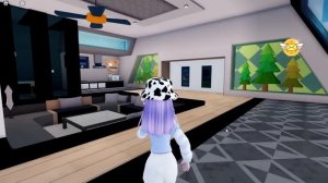 ИДЕАЛЬНЫЙ ДОМ ОТ ПОДПИСЧИЦЫ! ЧЕЙ ДОМ ЛУЧШЕ? Roblox Livetopia