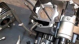 Двигатель 175FMM замена поршневой смотрим подачу масла