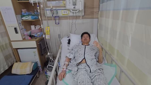 Попал в больницу, сильно вздулся живот. #южнаякорея #больница#болезни