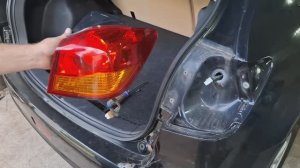 Как снять задний фонарь на Mitsubishi ASX 2013г