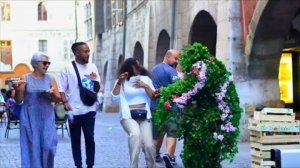She fell down🔥🏃 FrenchBushman smiled too.   Pls (LIKE✅AND SUBSCRIBE PLEASE 🙏😭😭❤️💋)