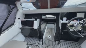 Вместительные руднику моторной лодки Салют 585 НТ