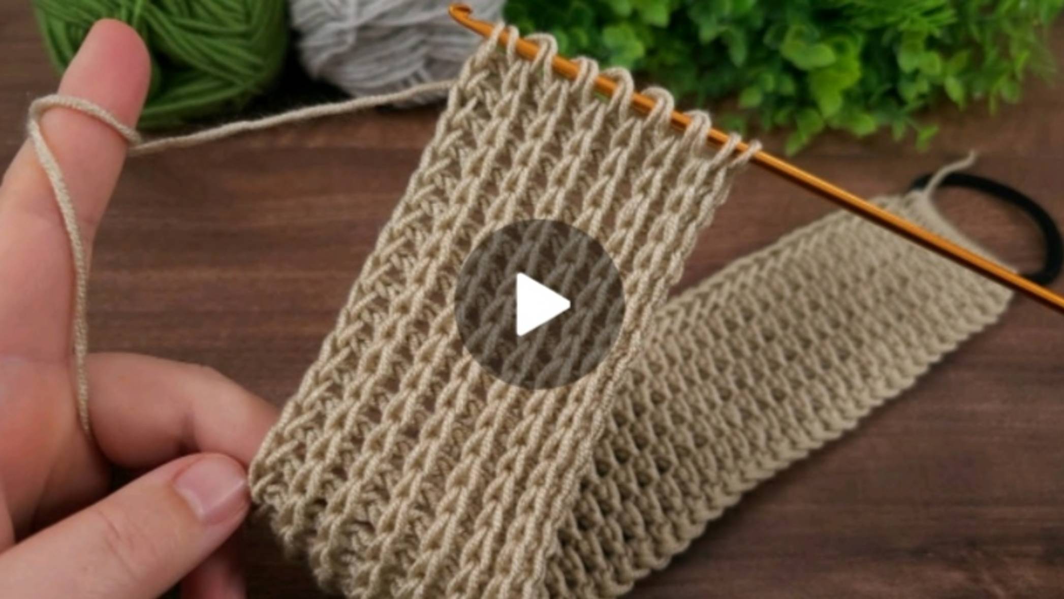 Повязка на голову в тунисской технике вязания крючком #вязаниекрючком #всевжизнисвязано смотреть онлайн