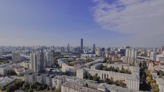 Видовая квартира на 27 этаже в Екатерининском парке
