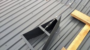 Труба на растяжках