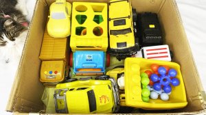 Мультики для малышей про мини Машинки. Кот помощник в коробке. Мультики про машинки детям