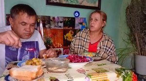 Жизнь в деревне. Праздный ужин Салат без запивона