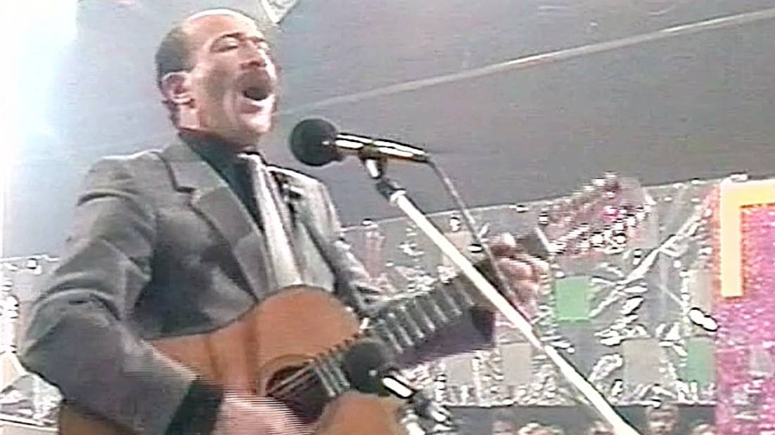 Чьи слова сейчас актуальнее - Л.Сергеева А КОМУ КАКОЕ ДЕЛО КУДА БРЫЗГИ ПОЛЕТЯТ или А.Розенбаума смотреть онлайн