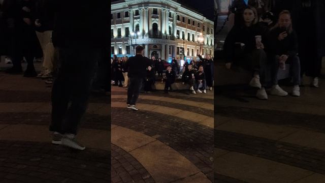 ПИТЕР САША ТАНЦУЕТ смотреть онлайн