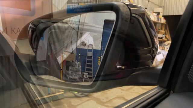 Система контроля слепых зон на Mercedes GLC смотреть онлайн