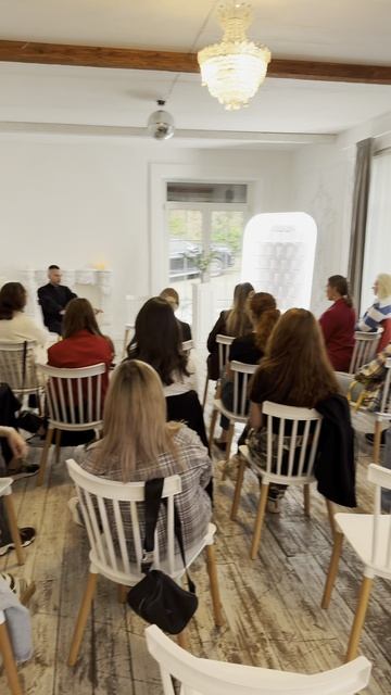 5 октября прошла встреча во Владивостоке. смотреть онлайн