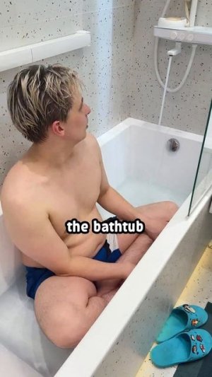 Провёл в ванной 24 часа!