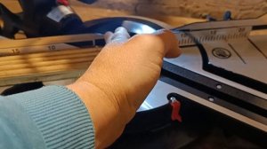 обзор торцовочной пилы Ресанта ТП-210ПЛ в работе