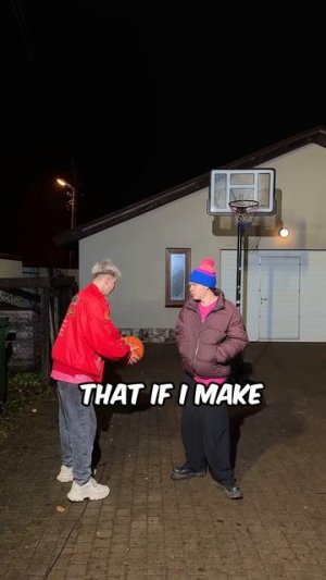 Он не хочет рассказывать мне этот секрет!